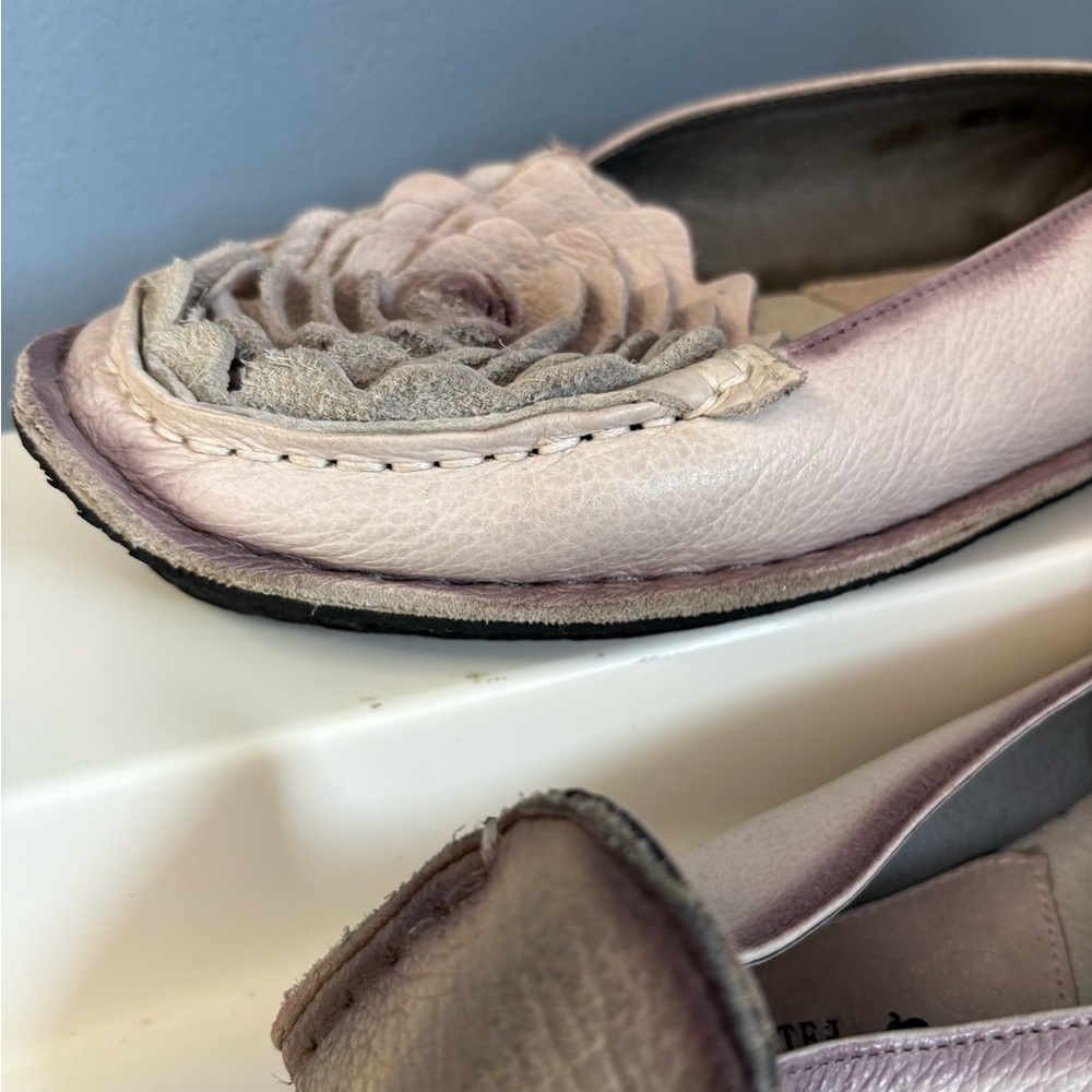 Spring Step Women's Floral Loafers - Lavender - Picture 8 of 10